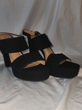 Bella Marie Size 7.5 Black Platform‎ Block Heel Sandals - Women